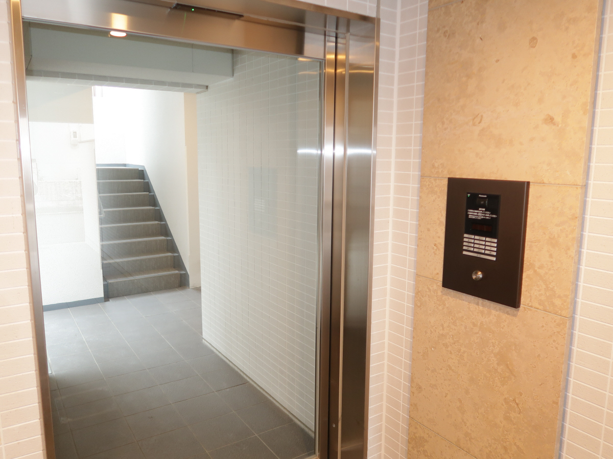 エントランス 写真16