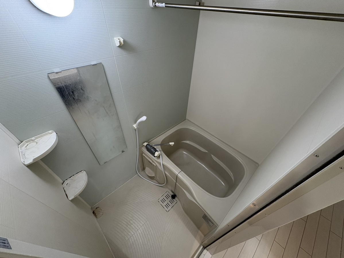 バス 404号室(反転)の写真です 写真16