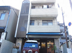 ジョリー岡崎