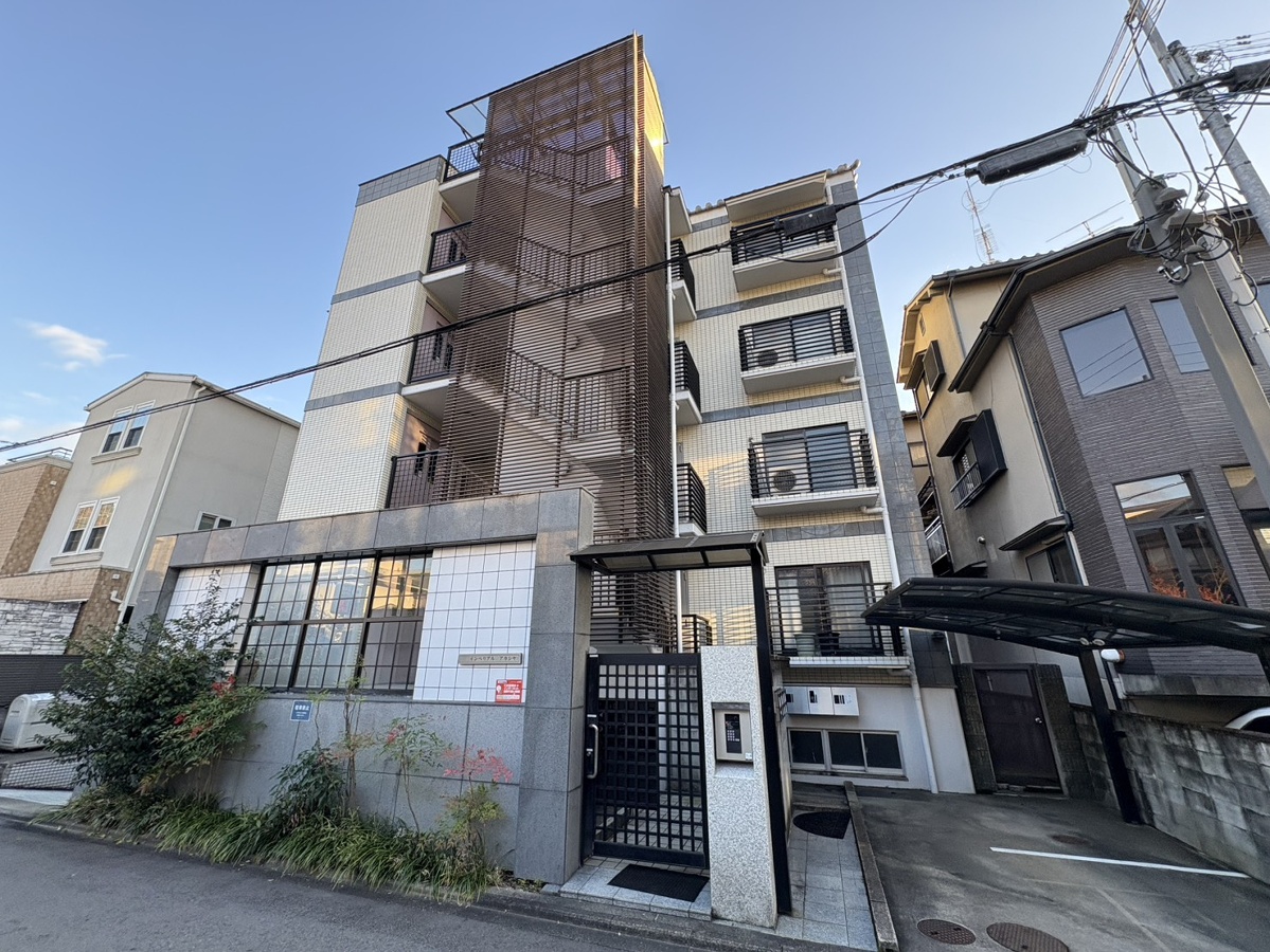 インペリアルアカシヤ