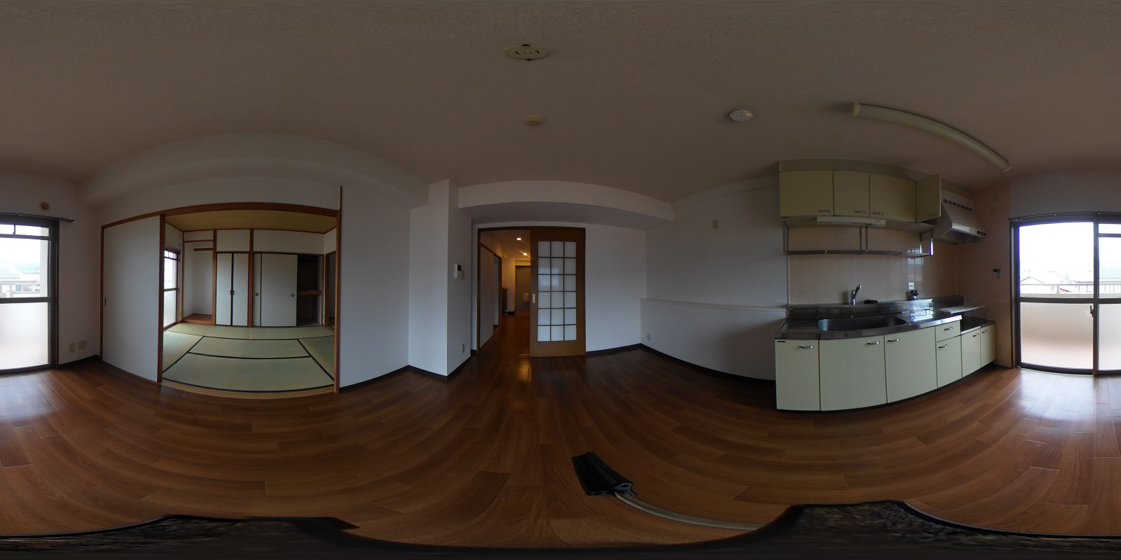 リビング 303号室の写真です 写真33