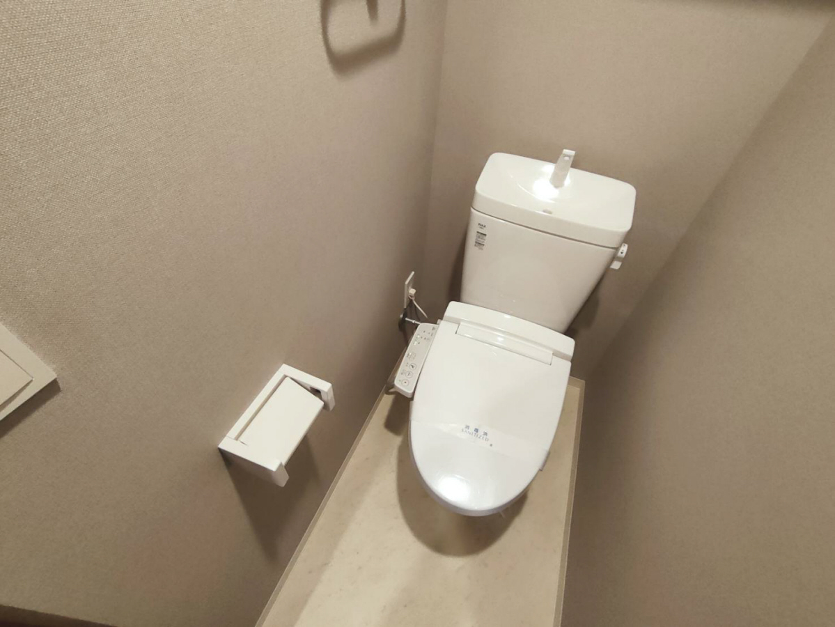 トイレ ※213号室の写真です。 写真11
