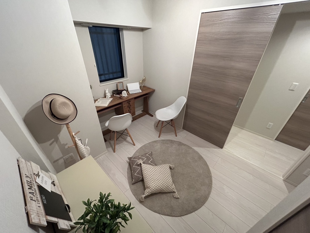 寝室 ※家具等はモデルルームのため、実際には付属しておりません。イメージとして 写真7