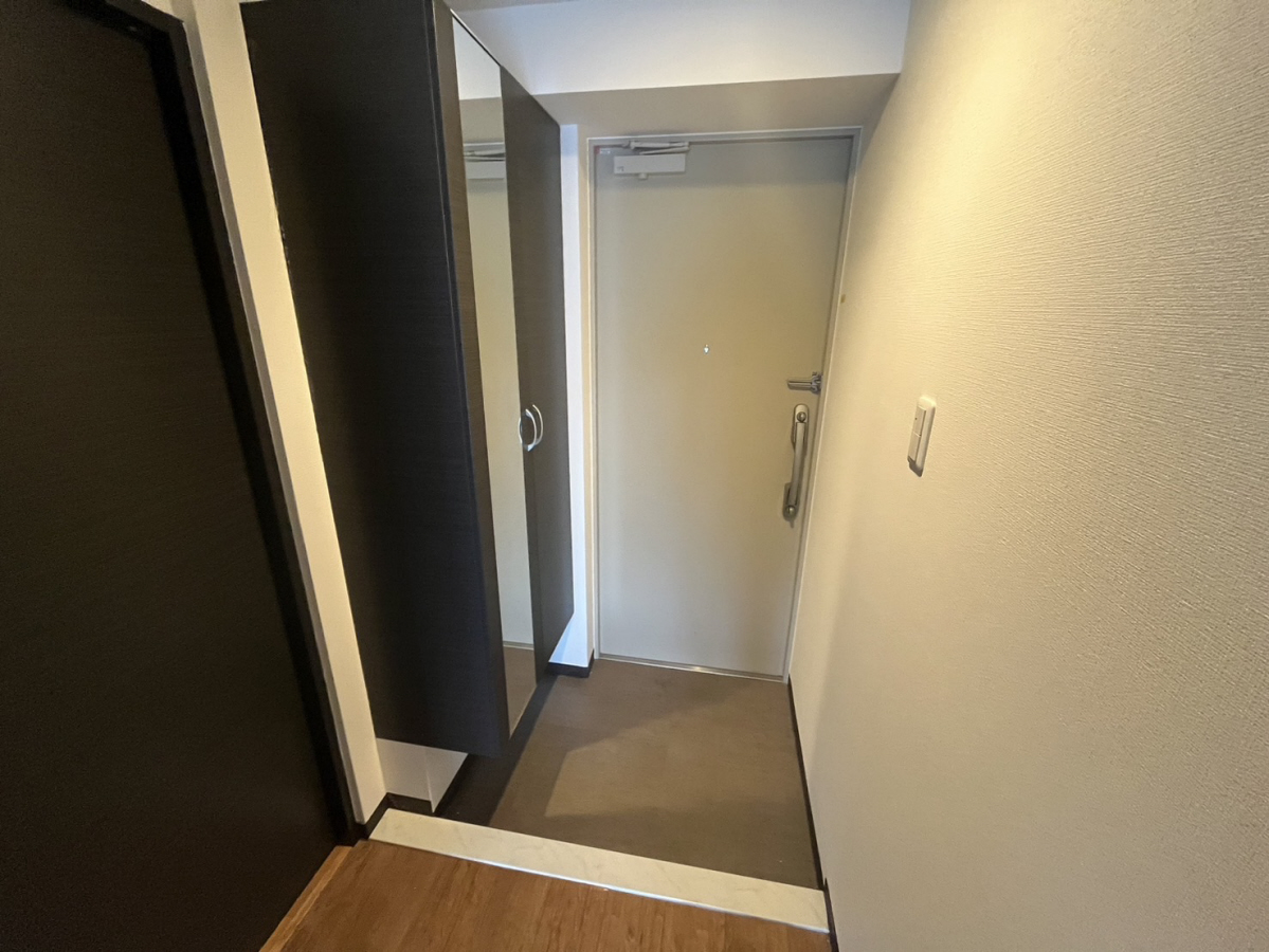 玄関 ※303号室の写真です 写真13