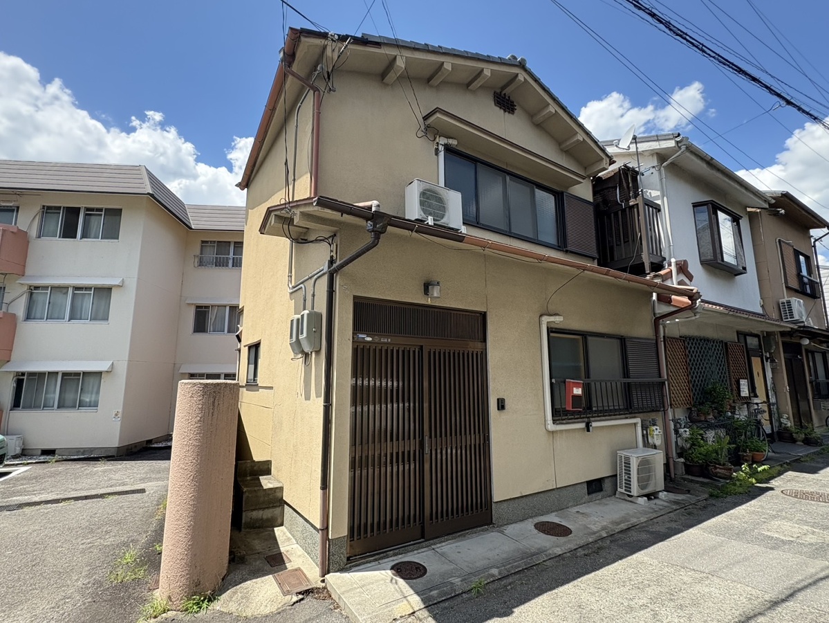 修学院薬師堂町25-3貸家