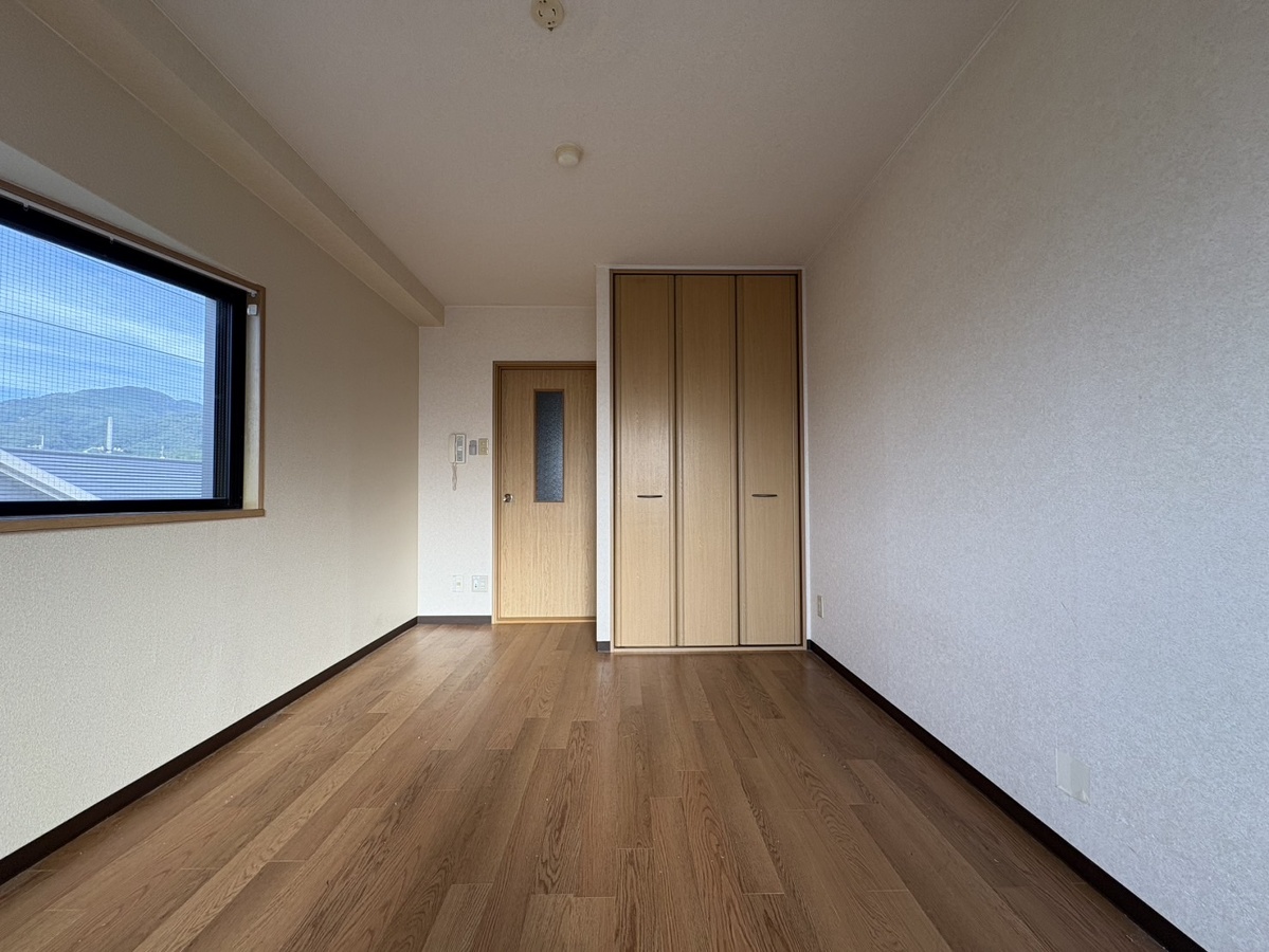 ダイニング ※301号室の写真です。 写真4