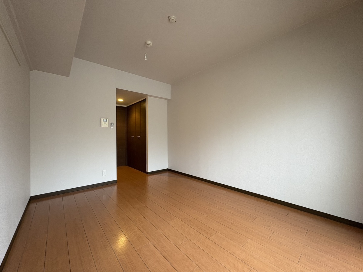 リビング 105号室の写真です 写真4