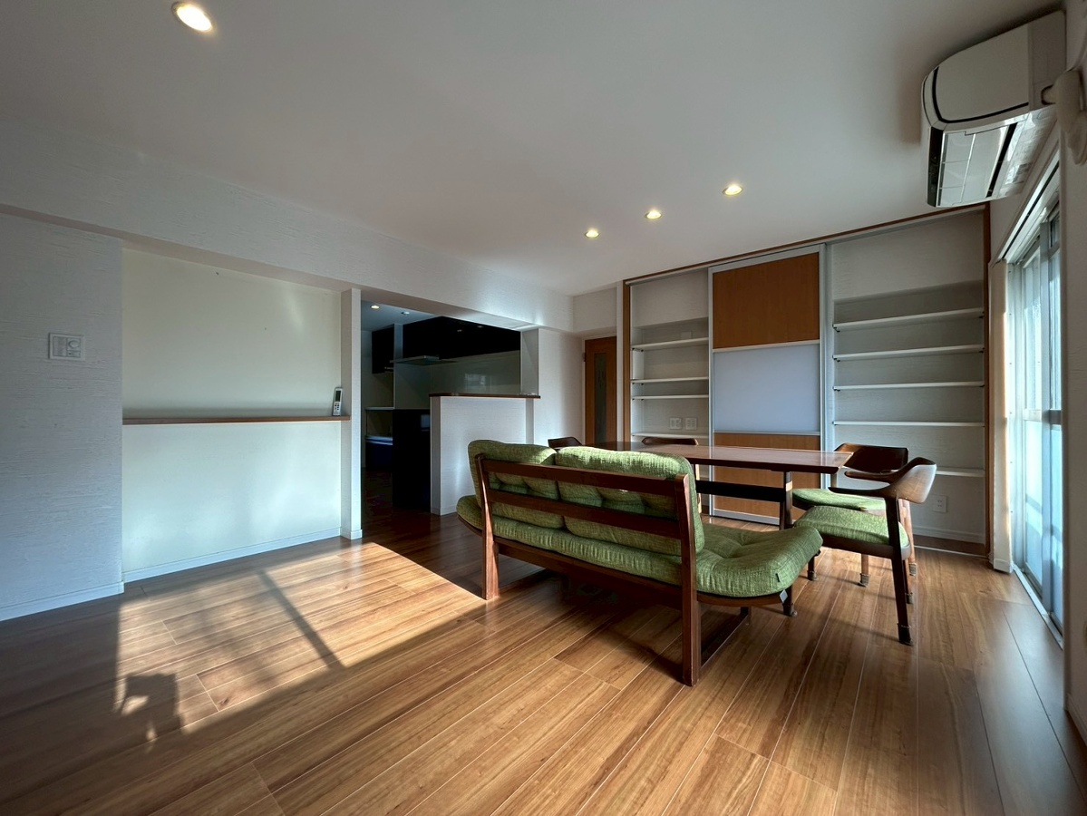 リビング ※家具等はモデルルームのため、実際には付属しておりません。イメージとして 写真3