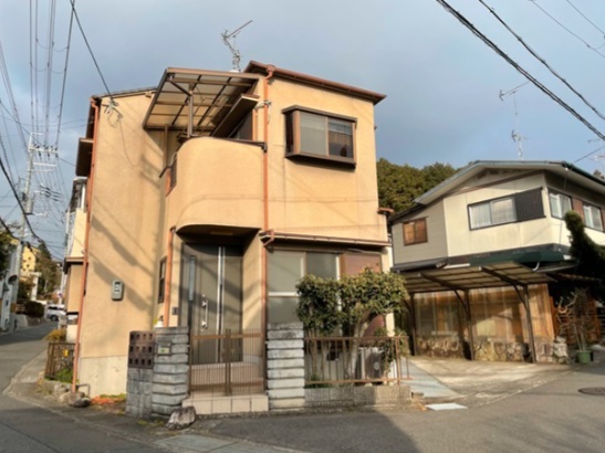 修学院開根坊町5-8