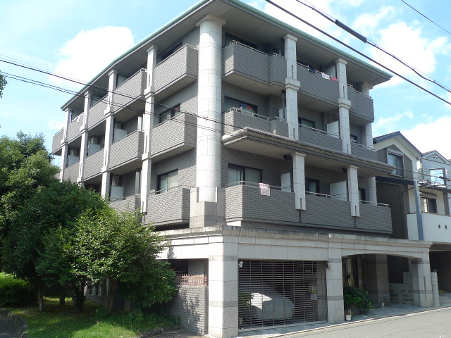 クラージュ山崎