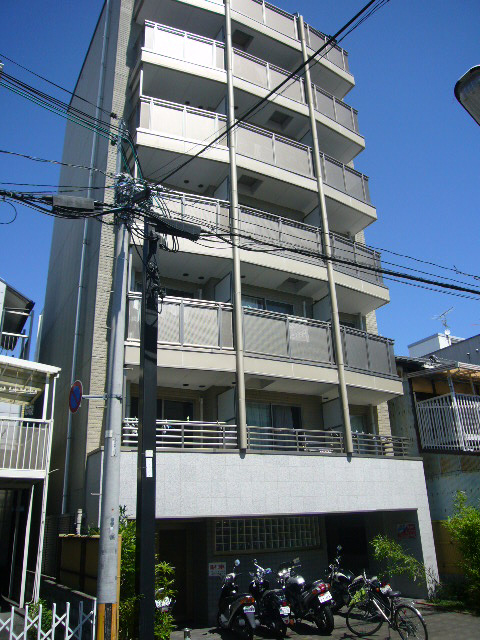 セリーヌ下鴨