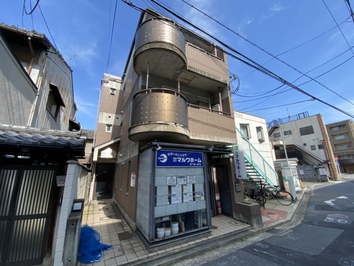 ライブコート吉田