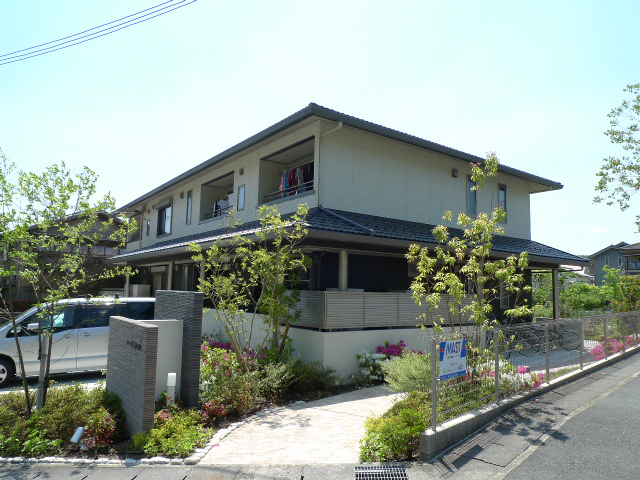 シャーメゾン華台院