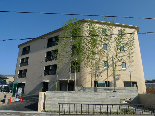 S-COURT