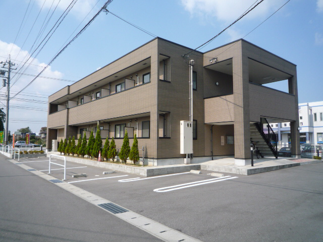 物件番号:1107608607 追焚給湯式。照明器具付き。ウォシュレット付き。物置あり