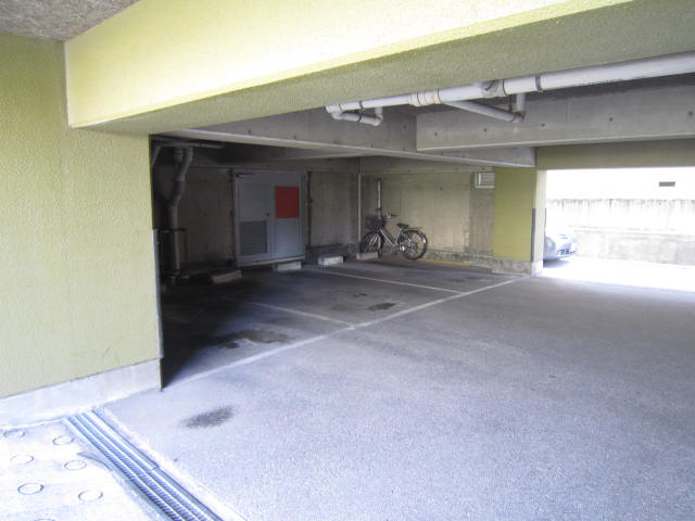 駐車場 写真12