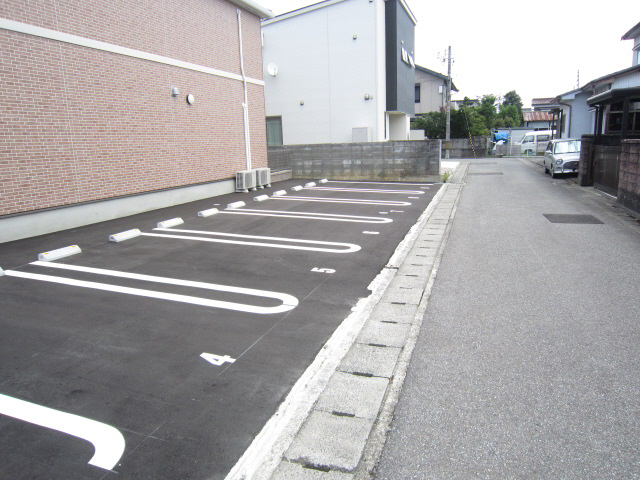 駐車場 写真15