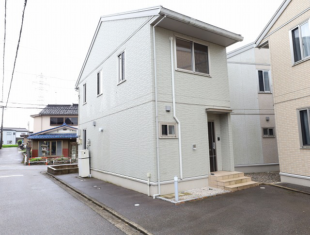 高岡市江尻119-7戸建