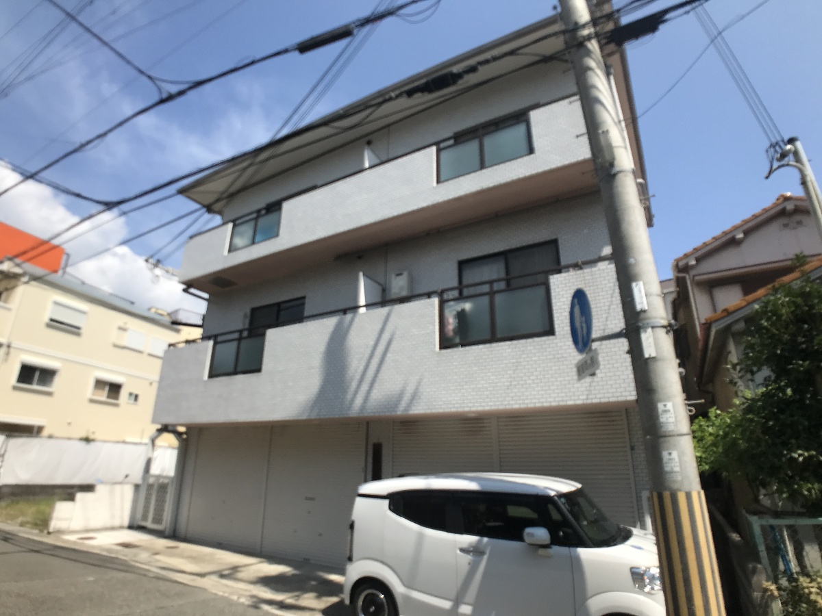 フリックコート荒田