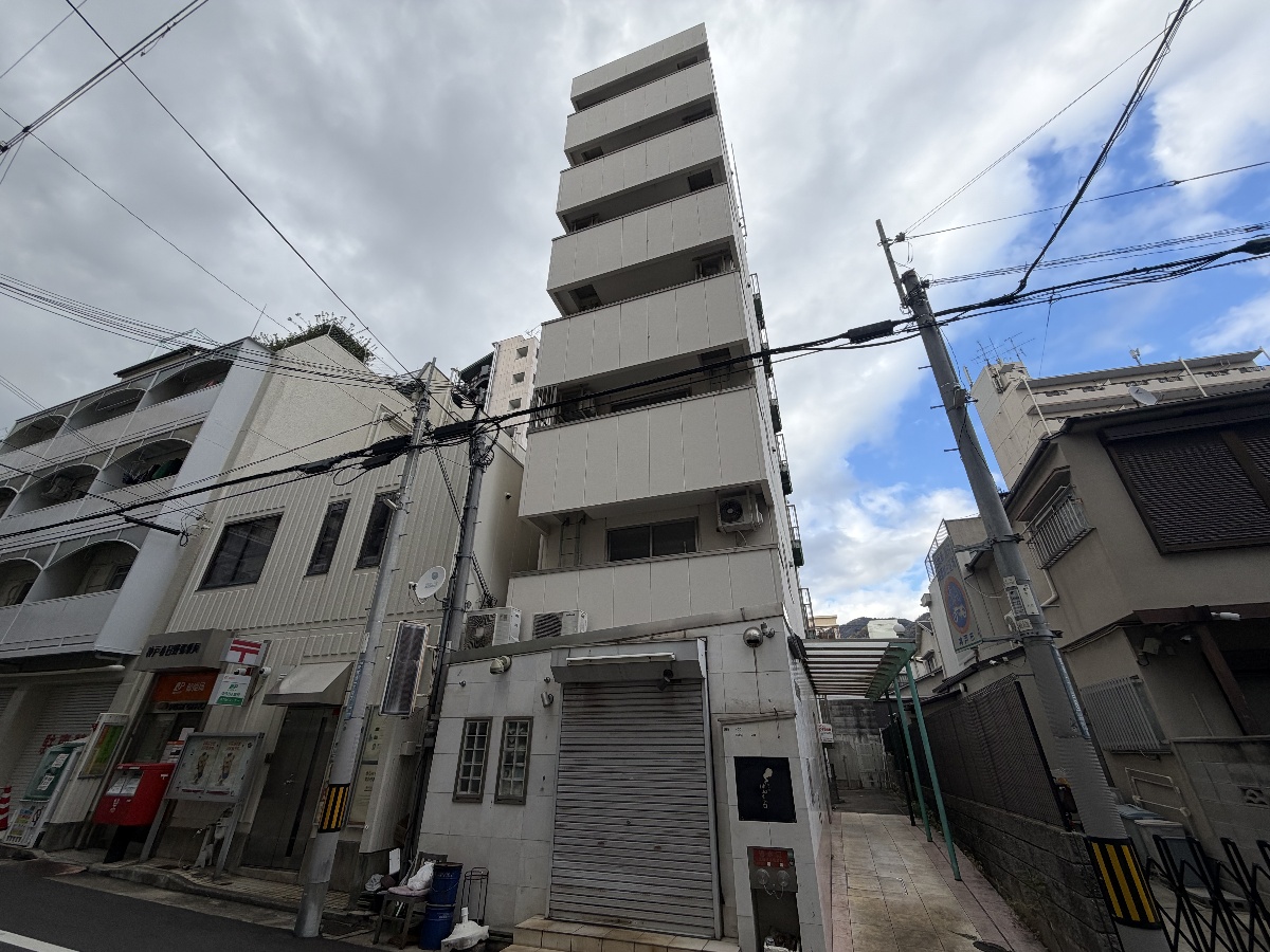 レグルスコート