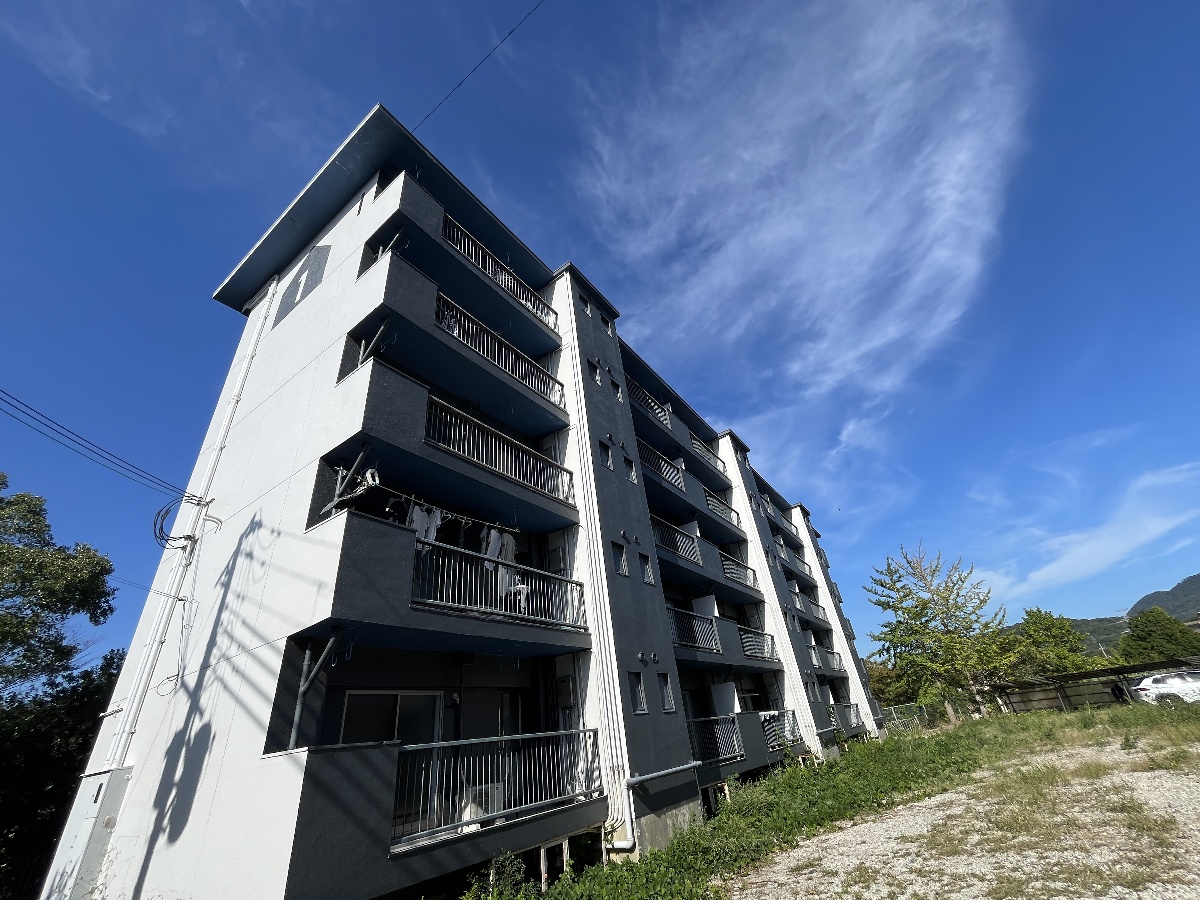 ドミールサニー緑町1号棟