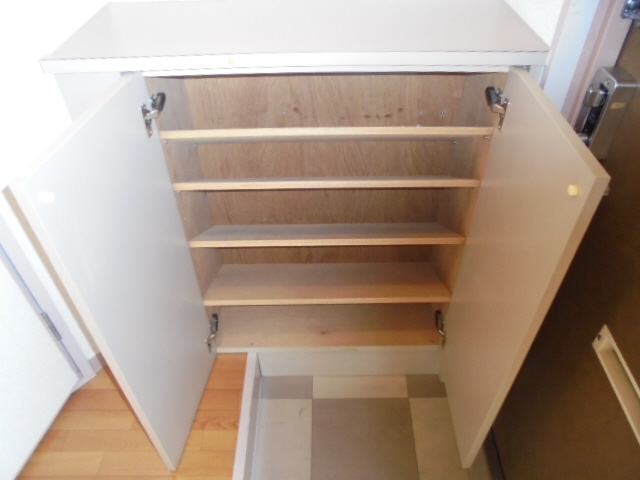 収納 シューズボックス 写真15