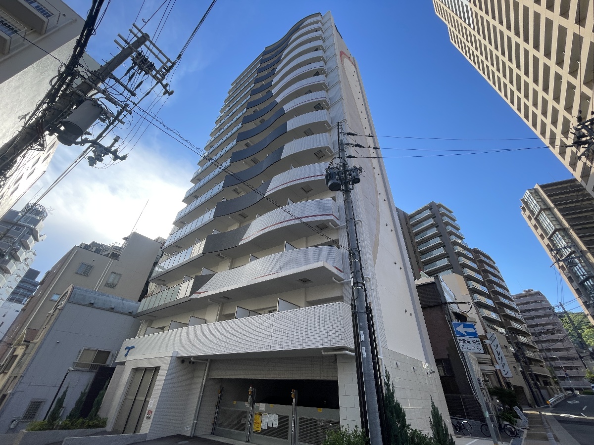 セレニテ三宮リアン