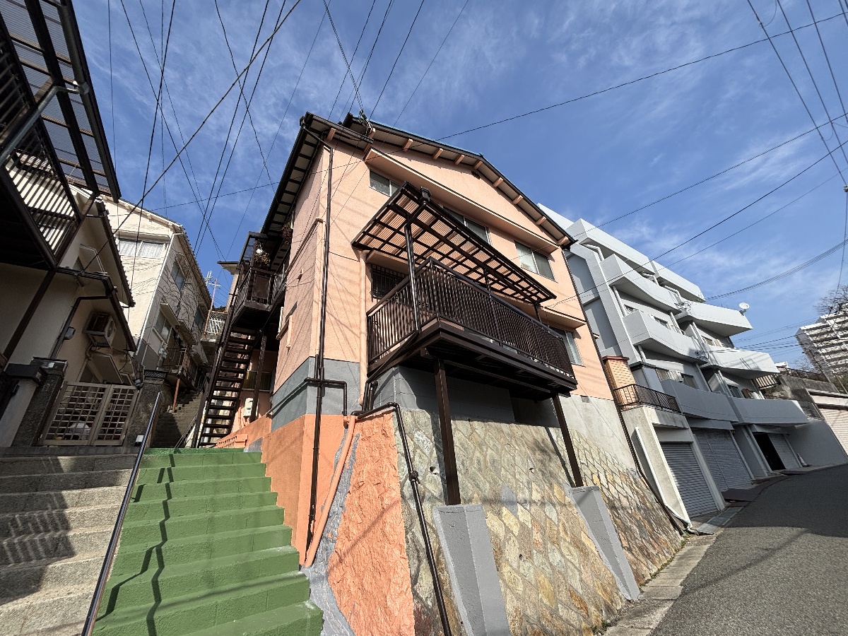 鈴蘭台東町ハイツ