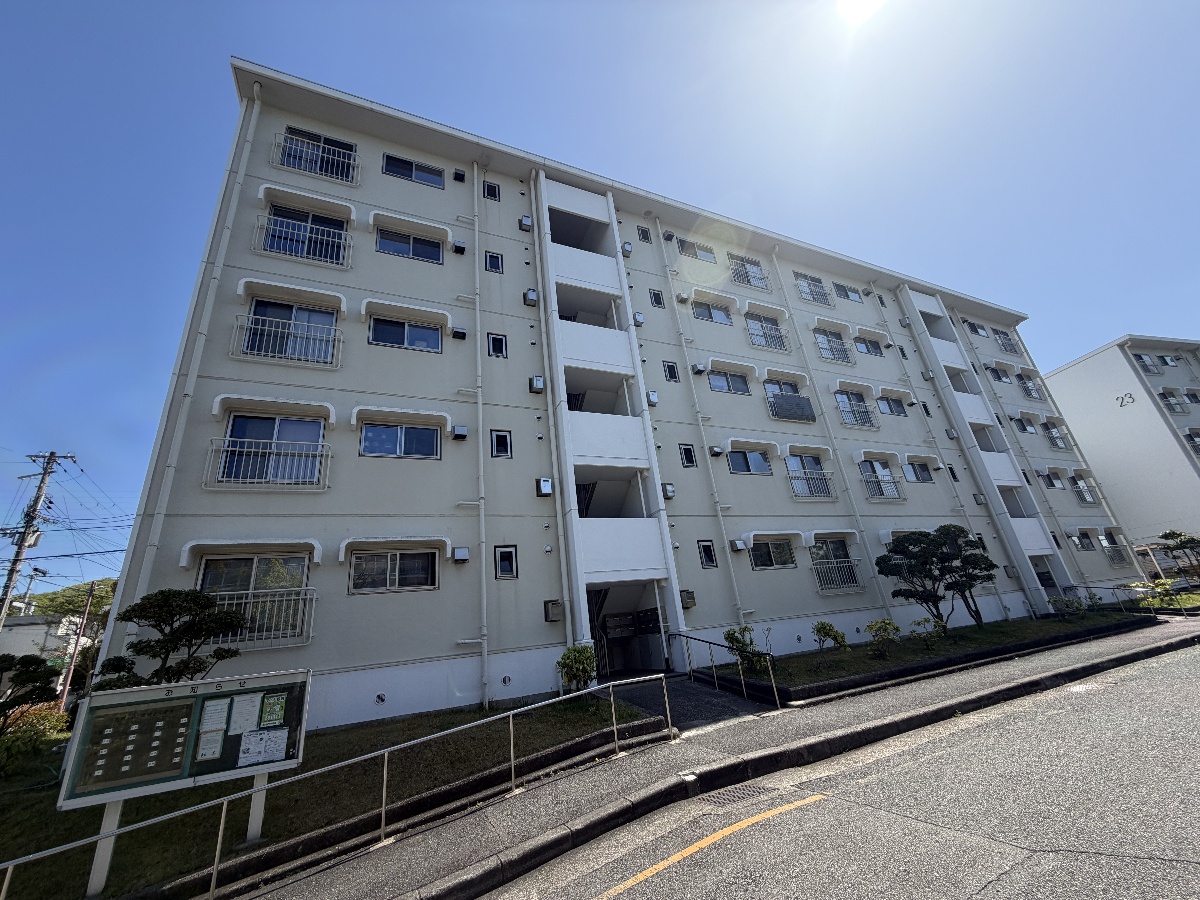 名谷6団地24号棟