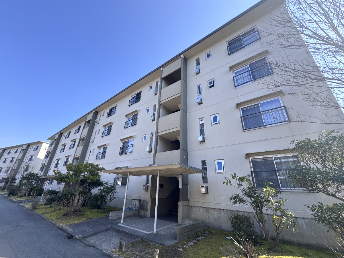 鈴蘭台第６団地２号棟