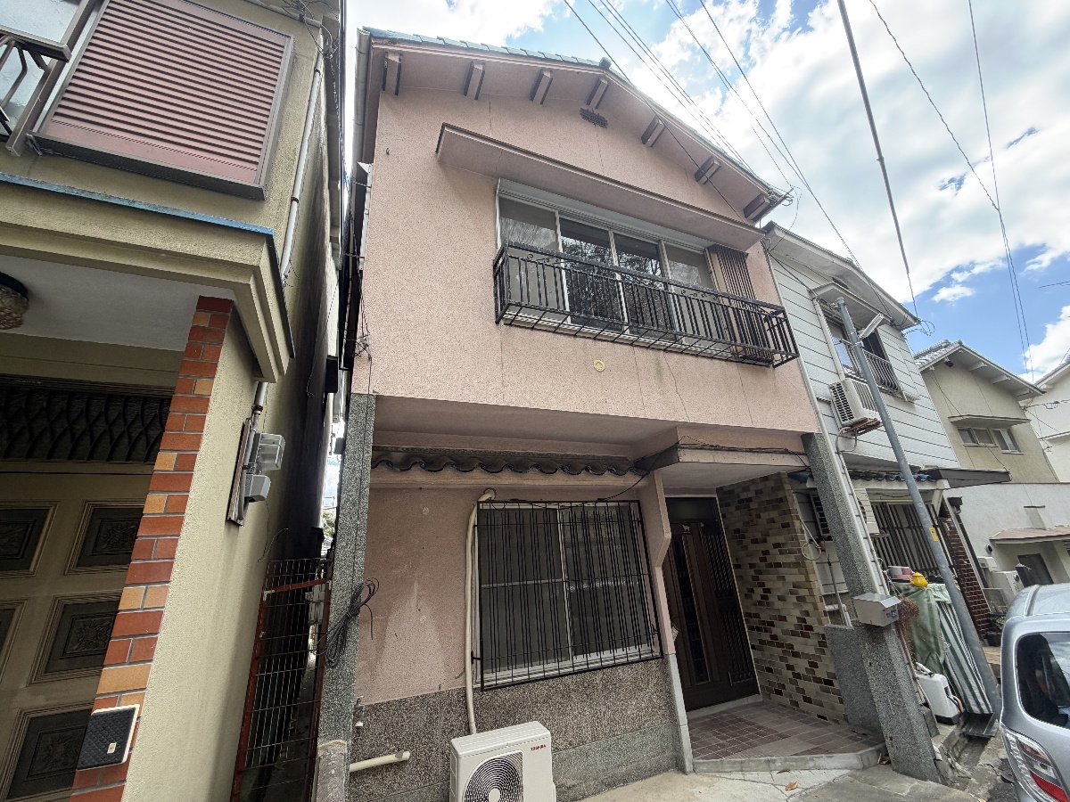 禅昌寺町1丁目貸家