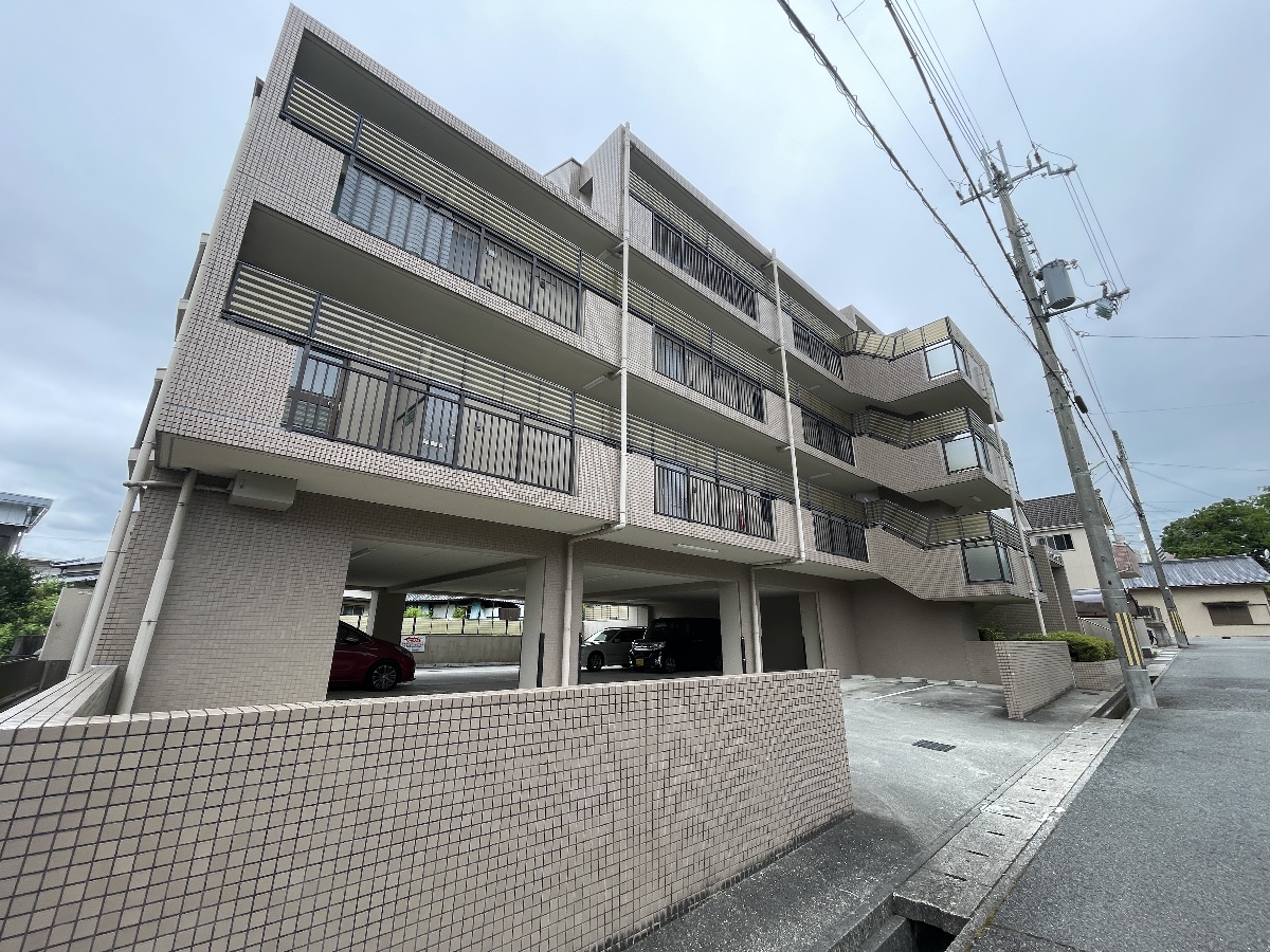 ロイヤルハイツ有野