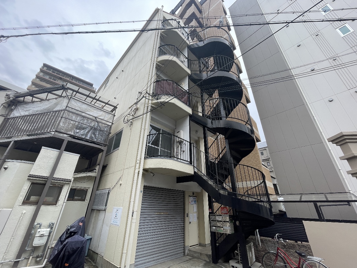 マンションみやけ