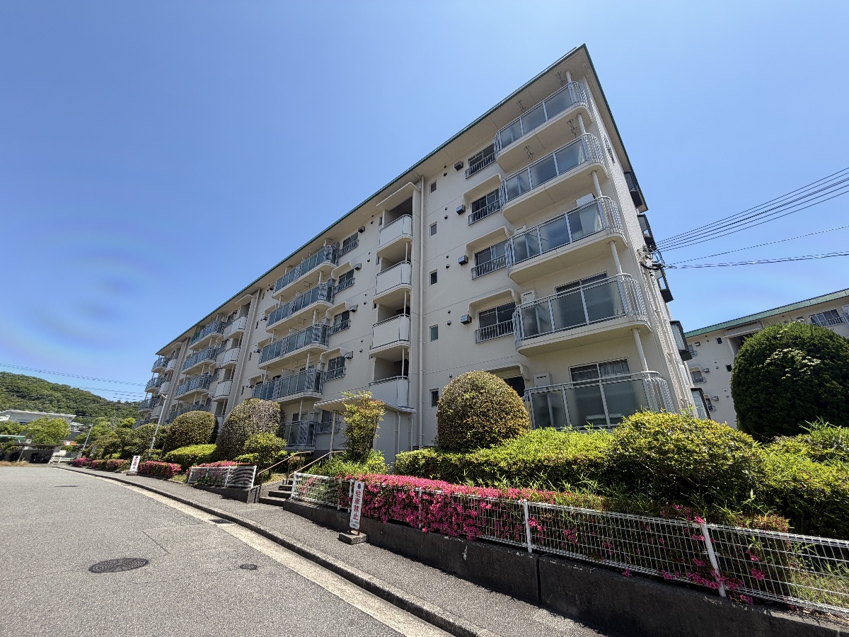 名谷19団地83号棟
