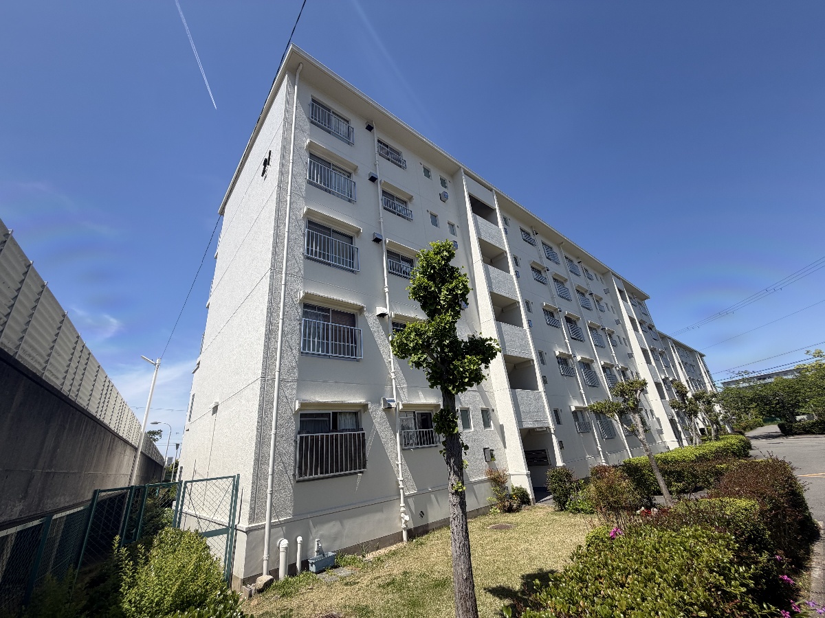 ひよどり台３団地２1号棟