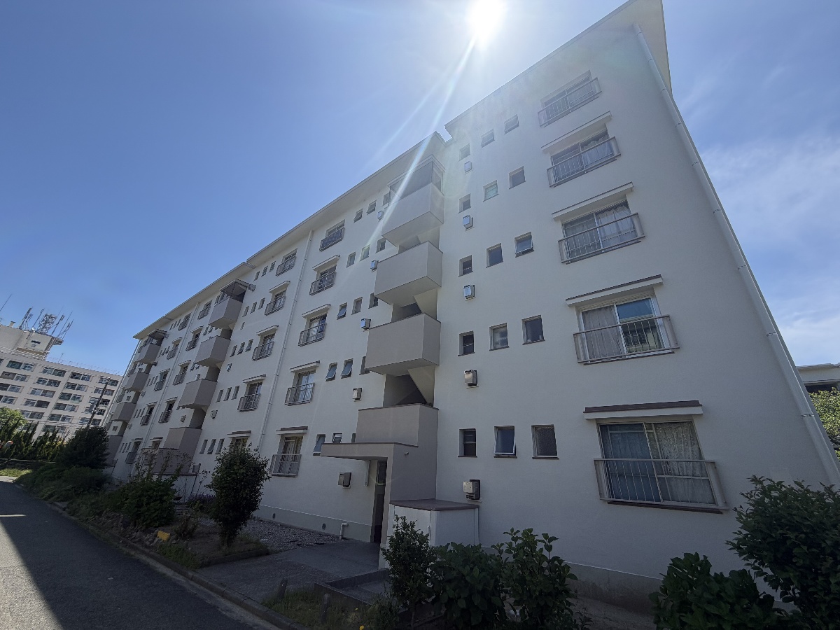 鈴蘭台第３団地5号棟