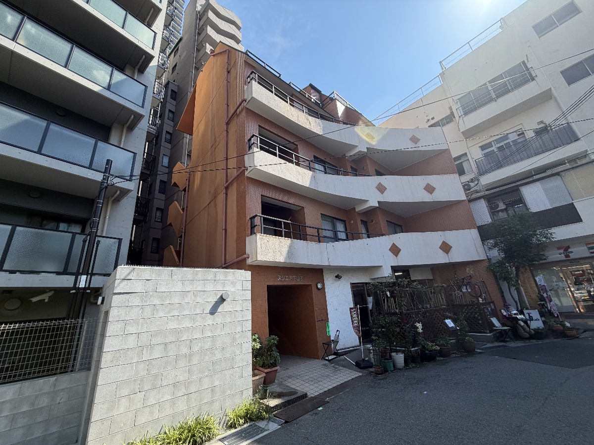 スクエア下山手