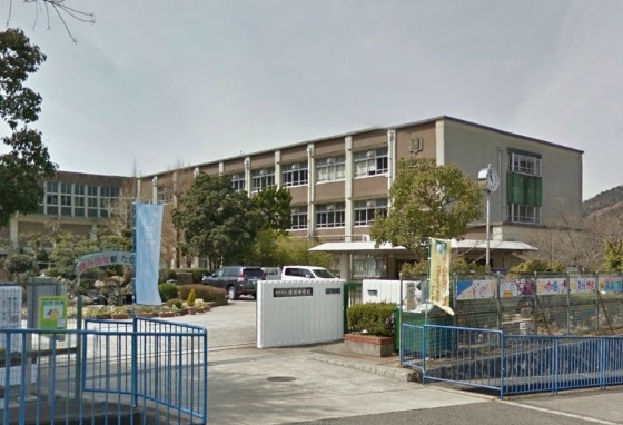 神戸市立唐櫃中学校まで1630m (徒歩21分) 写真22