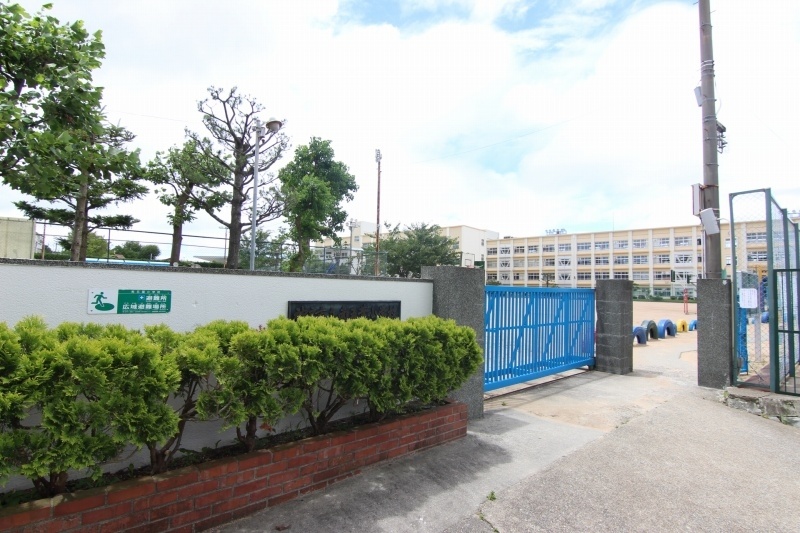 神戸市立南五葉小学校まで498m (徒歩7分) 写真21