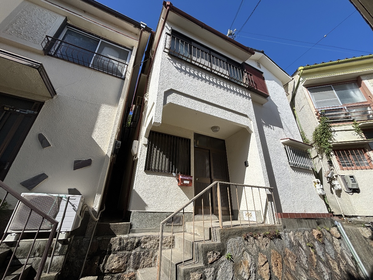 西山町4丁目戸建