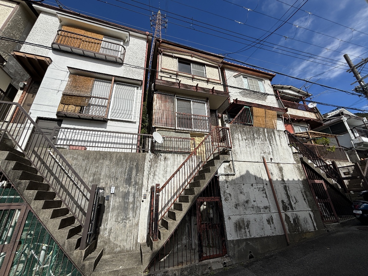 妙法寺字池ノ内戸建