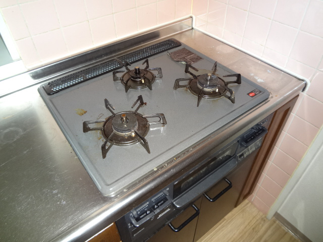 キッチン 三口ガスコンロ 写真4