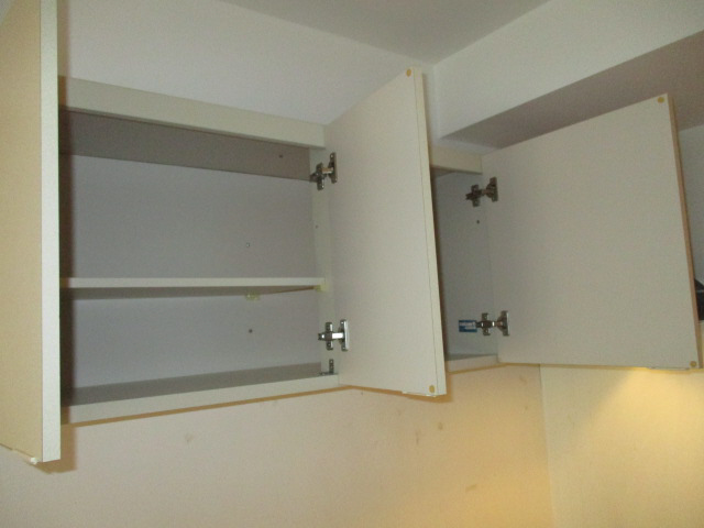 キッチン キッチン上部収納 写真5