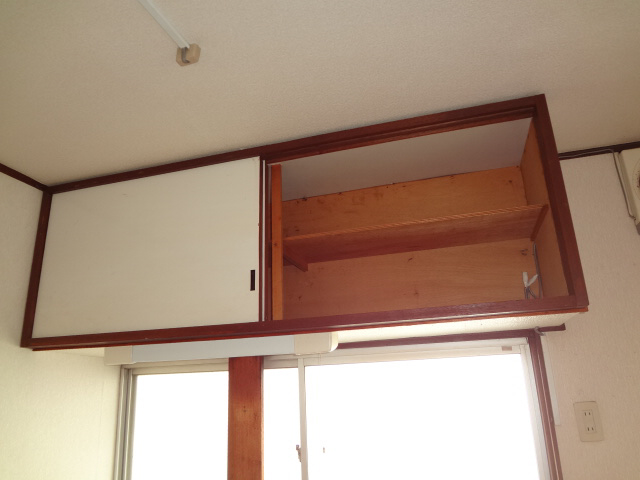 キッチン キッチン上部収納 写真4