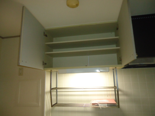 キッチン キッチン上部収納 写真4