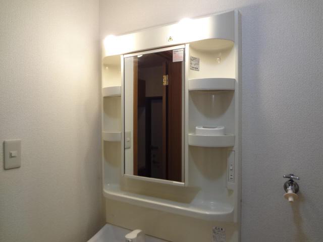 洗面台上部収納 写真20