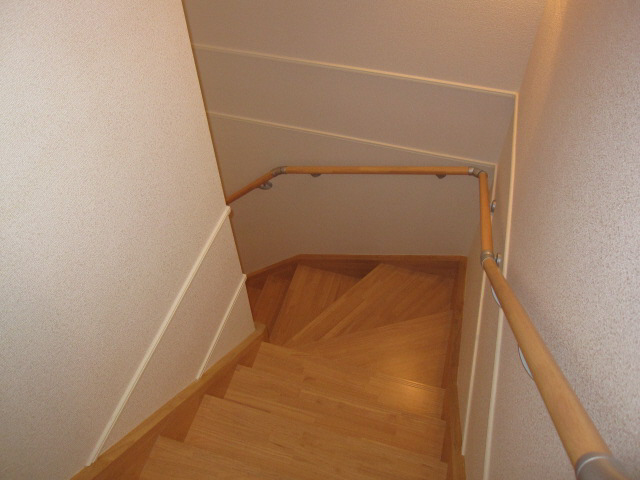 玄関 階段 写真11