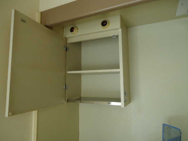 ダイニング キッチン収納 写真2