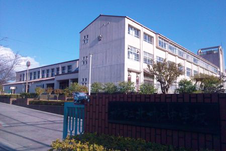北神戸中学校まで2455m (徒歩31分) 写真22