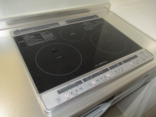 キッチン 3口IHキッチン 写真5